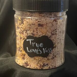 True Love's Kiss Bath Soak